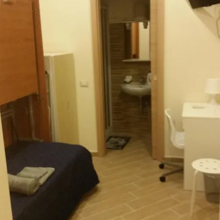 לינה וארוחת בוקר Residenza Il Castello נאפולי