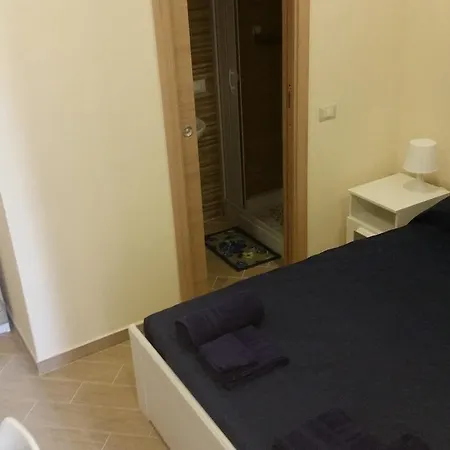 לינה וארוחת בוקר Residenza Il Castello נאפולי